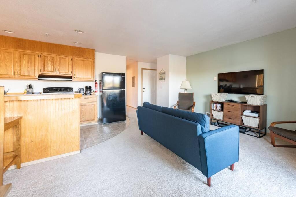 Cozy 2 Bedroom Condo Walking Distance From The Beach 维景湾畔 外观 照片