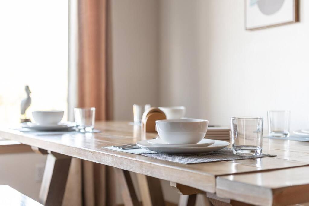 Cozy 2 Bedroom Condo Walking Distance From The Beach 维景湾畔 外观 照片