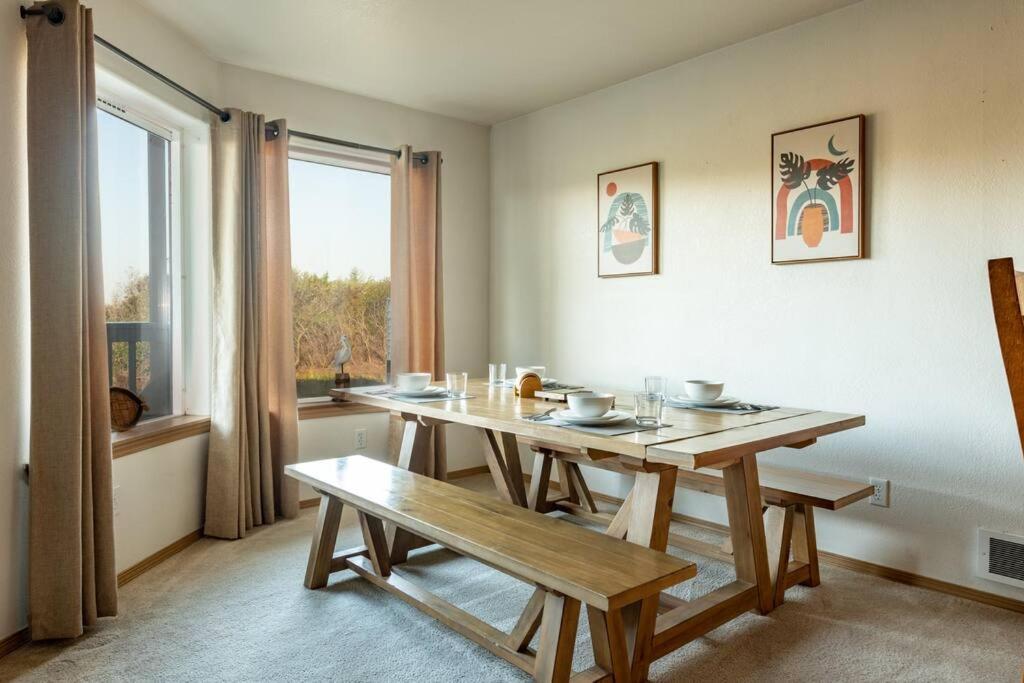 Cozy 2 Bedroom Condo Walking Distance From The Beach 维景湾畔 外观 照片